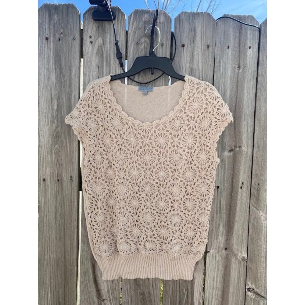 Joseph A Tan Floral Crochet Overlay Knit Top Short Sleeve Scoop Neck Size L